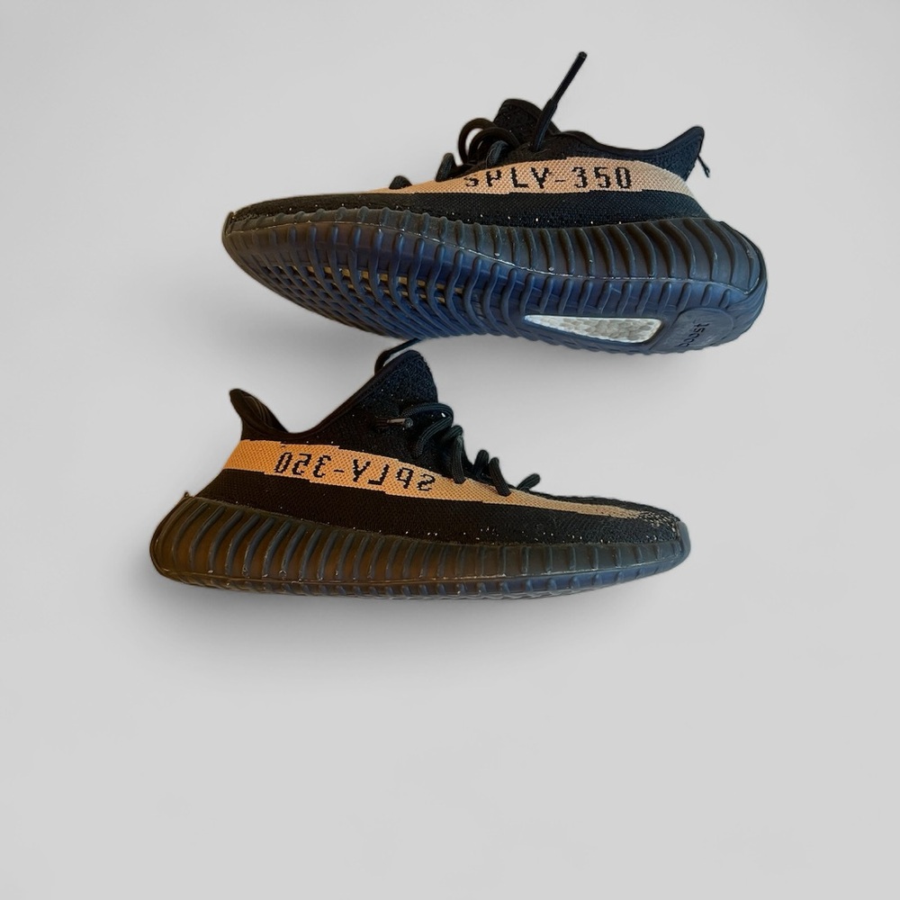 Yeezy 350 boost carbon